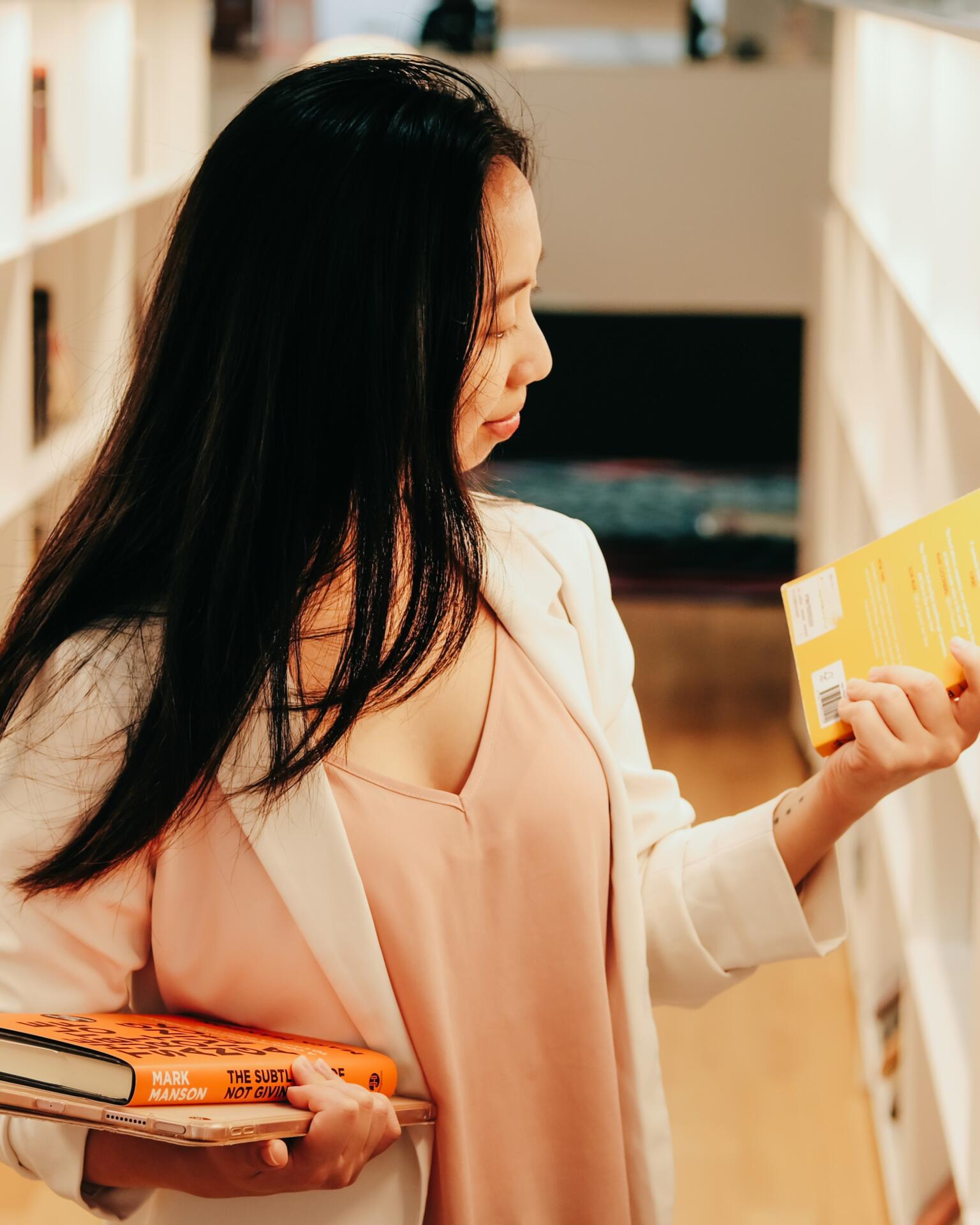 social media content creation finland laila